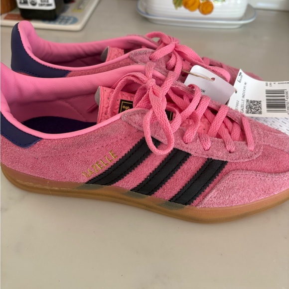 Adidas Gazelle Pink with Black Stripes - Picture 1 of 4